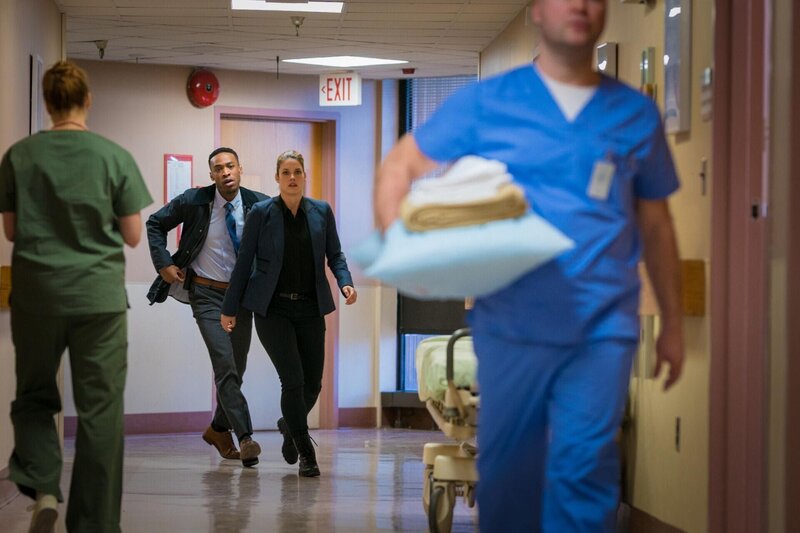 Maggie Bell (Missy Peregrym, Mitte) – Bild: 2019 CBS Broadcasting, Inc. All Rights Reserved. /​ Michael Parmelee Lizenzbild frei