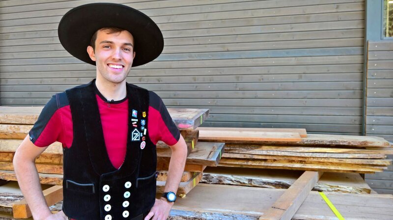 Zimmerermeister Aaron. – Bild: HR/​Lena Gievers