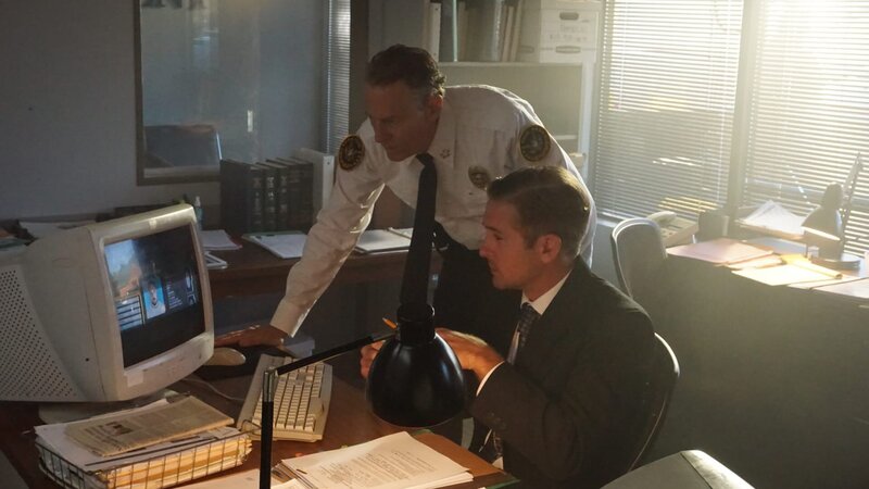 Detective Garritt Kelly wird alarmiert, um den mysteriösen Fall in der verschlafenen Kleinstadt zu lösen. – Bild: Discovery Communications, LLC