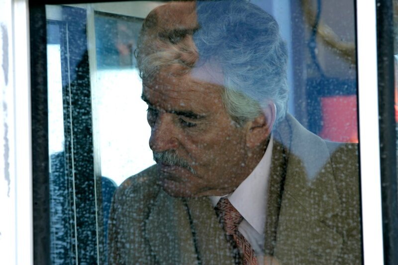 Pictured: (l-r) – Bild: NBC/​Virginia Sherwood