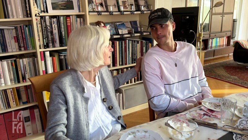 S03E170: Ich hab? ihr die Nippel-Piercings geschenkt!?ist ein Satz, den Gretas Oma Dagmar bestimmt so hören wollte, oder? Cecilia und Ex-Freund Markus verbringen den Tag zusammen. – Bild: RTLZWEI