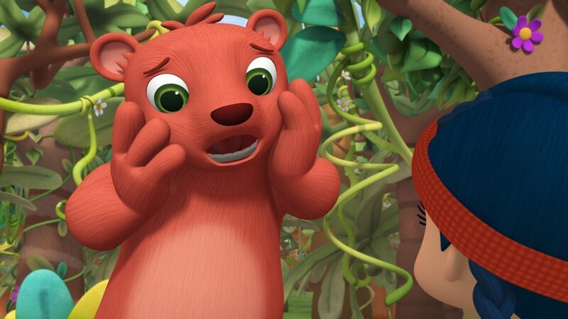 Wissper – Das Waldgeist- Monster – Das Bärenmädchen Honey hat unerlaubt vom Honig der Bienen geklaut und wird nun von  wütenden Bienen verfolgt. Vor lauter Angst läuft sie so schnell vor ihnen davon, dass Papa Bär und auch die zu Hilfe gerufenen Wissper und Peggy sie nicht einholen können. Nachdem sie Honey und den Bienenschwarm vorbeilaufen sehen, behaupten auch noch die Biberbrüder Ed und Ted, dass ein „Waldgeist-Monster“ hinter der kleinen Bärin her ist. Foto: ORF/​STUDIO 100 MEDIA. Veröffentlichung honorarfrei nur für redaktionelle Berichterstattung in Sendungszusammenhang und mit Copyrightangabe. Kontakt: foto@orf.at – Bild: ORF/​STUDIO 100 MEDIA