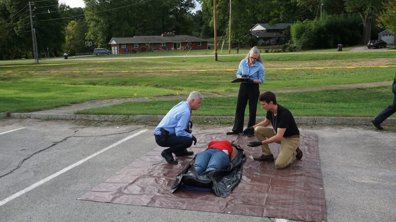 Sergeant Harris (John V. Glover, l.) – Bild: Discovery Communications, LLC