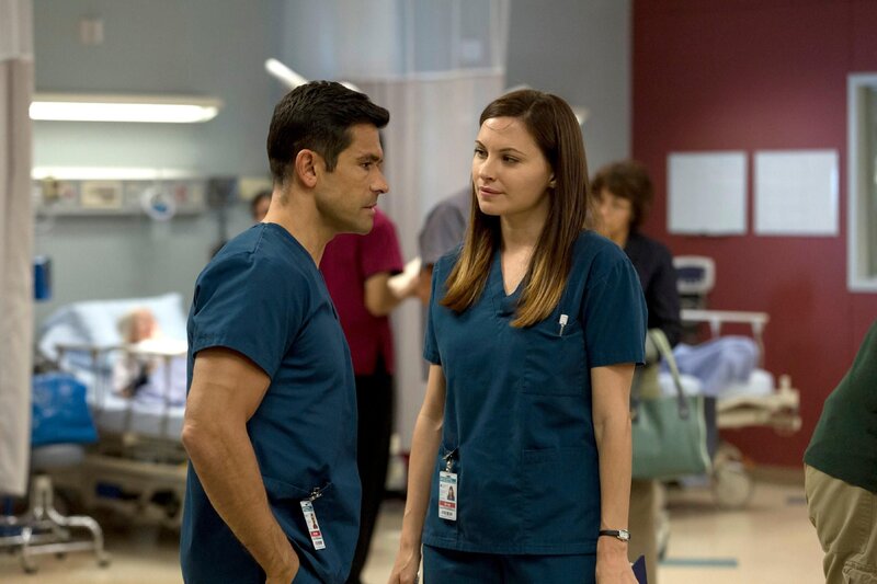 Dr. Cain Diaz (Mark Consuelos) und Dr. Jordan Alexander (Jill Flint) – Bild: RTL