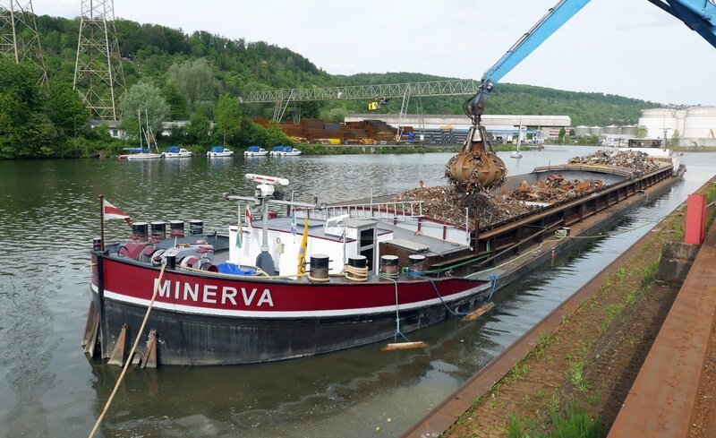 Der Hafen von Plochingen, ab hier ist der Neckar schiffbar. – Bild: SWR/Along Mekong Production/Rolf Der Hafen von Plochingen, ab hier ist der Neckar schiffbar. – Bild: SWR/Along Mekong Production/Rolf