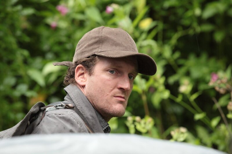 Im Bild: Wanderer Peter Krewitz (Raphael von Bargen). – Bild: ORF/​Satel Film/​Stefan Haring