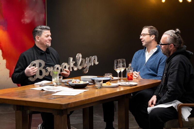 Edi Fraueneder (l.), Tim Mälzer, Mario Lohninger – Bild: RTL /​ Markus Hertrich /​ Best Friends Edition
