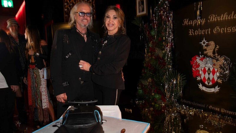 Robert hat Geburtstag – Bild: RTLZWEI /​ Paul Schirnhofer