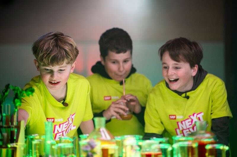 SRF Kids – Next Level: Staffel 4 Folge 3. Was ist da bloss drin?! Challenge Gruselküche – Bild: SRF1