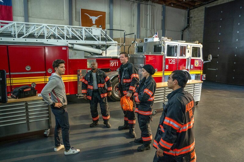 (v.l.n.r.) T.K. Strand (Ronen Rubinstein); Paul Strickland (Brian Michael Smith); Judd Ryder (Jim Parrack); Marjan Marwani (Natacha Karam); Mateo Chavez (Julian Works) – Bild: Twentieth Century Fox Film Corporation /​ Jack Zeman