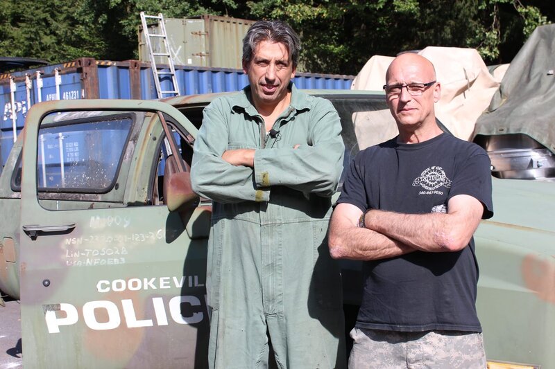 L-R: Michael Manousakis, Alexander. – Bild: CH Media