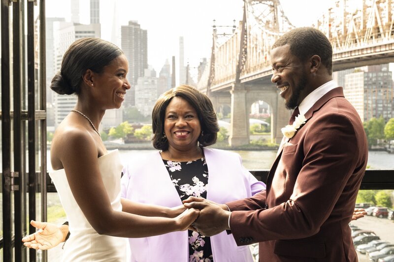 Pictured (L-R): Caroline Harris as Cora Love, Adrienne D. Williams as Esther, and Edwin Hodge as Special Agent Ray Cannon. – Bild: CBS Broadcasting, Inc.