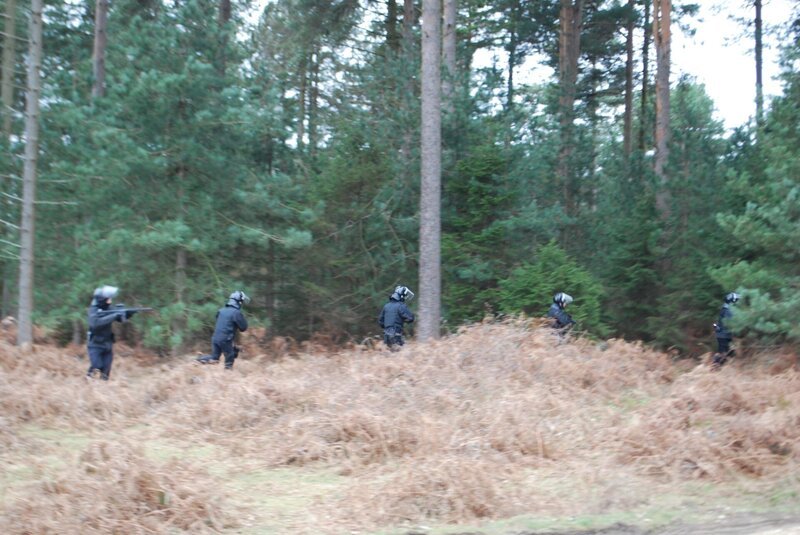 Delta Police try to locate Anders Behring Breivik on Utoya Island. – Bild: National Geographic