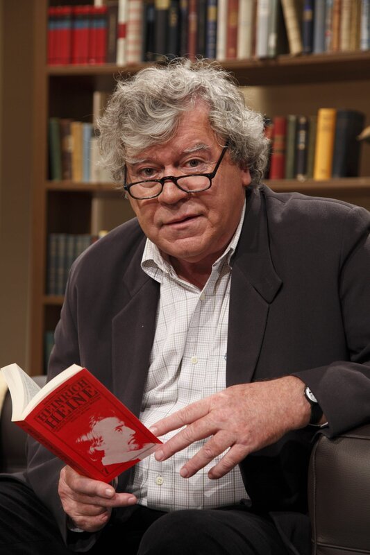 Tilman Spengler führt durch die Literaturgeschichte. – Bild: BR