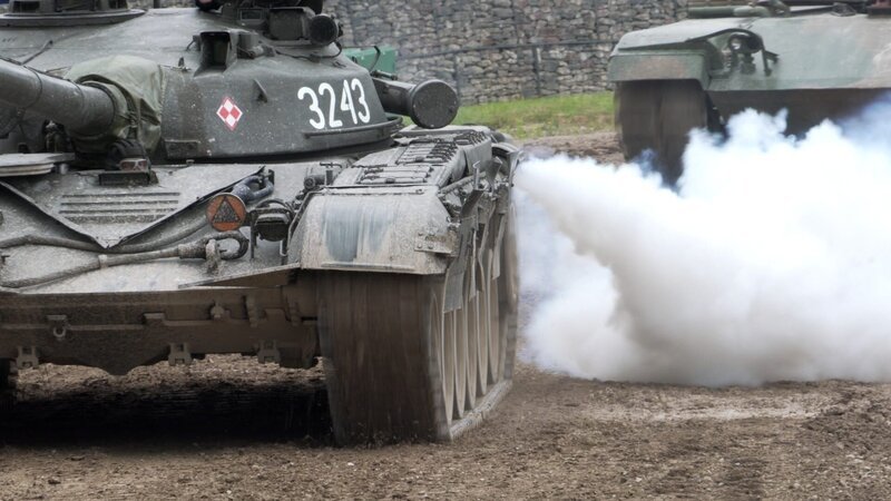 Der russische Panzer T-72 ist noch flacher als sein Vorgänger, gebaut für große Panzerschlachten gegen die Nato. – Bild: ZDF
