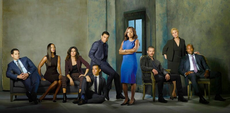 V.l.: Asher Millstone (Matt McGorry), Michaela Pratt (Aja Naomi King), Laurel Castillo (Karla Souza), Oliver Hampton (Conrad Ricamora), Connor Walsh (Jack Falahee), Annalise Keating (Viola Davis), Frank Delfino (Charlie Weber), Bonnie Winterbottom (Liza Weil), Nate Lahey (Billy Brown) – Bild: Die Verwendung des Materials der Mediengruppe RTL ist nur zur redaktionellen Berichterstattung im Zusammenhang mit der Sendung.