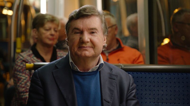 Warum fühlen sich so viele Menschen erschöpft? In seinem Buch „Die große Erschöpfung und die Quellen der Kraft“ geht der Bestsellerautor Dr. Andreas Salcher dieser Frage nach und gibt in der nachtlinie Anregungen, wie wir unsere Einstellungen ändern und dadurch ein glückliches Leben führen können. – Bild: BR/​Michael Maylandt