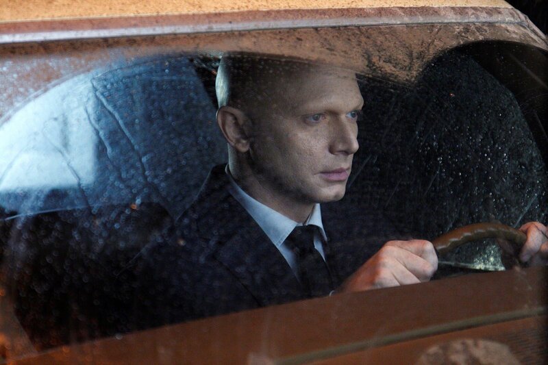 September (Michael Cerveris) – Bild: Turner /​ Warner Bros. Entertainment Inc.