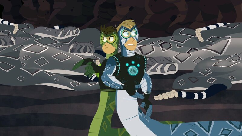 Chris (re.) und Martin lernen die höflichsten Schlangen der Welt kennen. – Bild: SUPER RTL