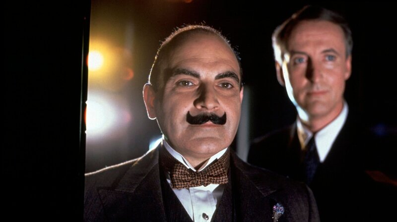 Poirot (David Suchet, l) und Captain Hastings (Hugh Fraser). – Bild: WDR/​ITV plc/​Granada International