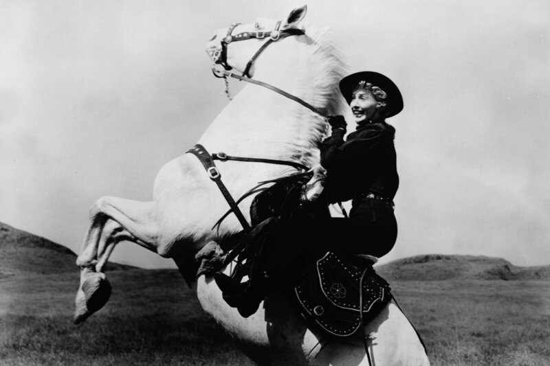 Vierzig Gewehre – Bild: MPP