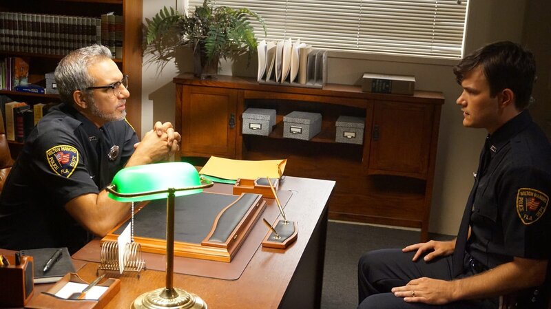 Gerard getting fired by the chief of police. – Bild: Discovery Communications