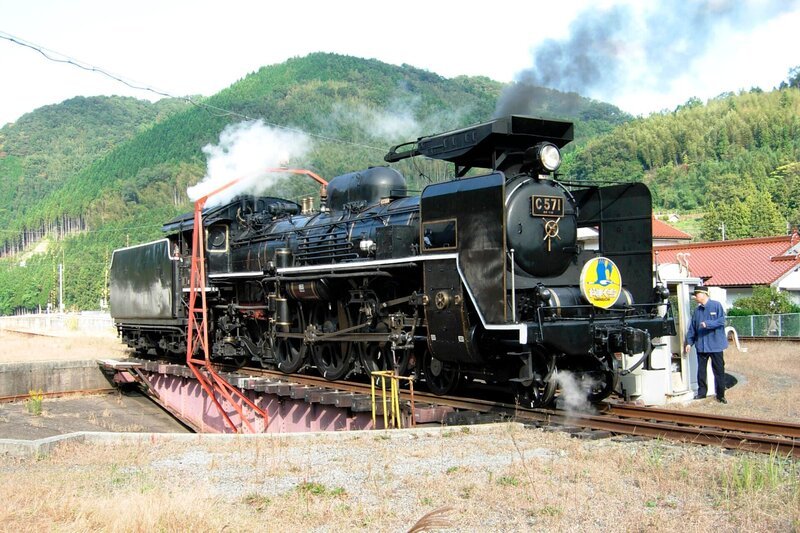 Dampflok C571. – Bild: SWR/​Hagen von Ortloff