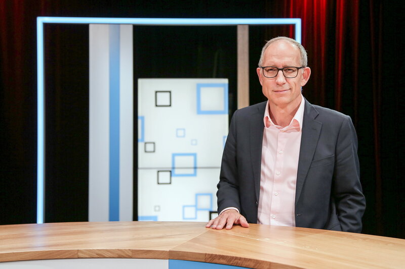 SonntagsZeitung Standpunkte, Moderator Reto Brennwald – Bild: SRF1