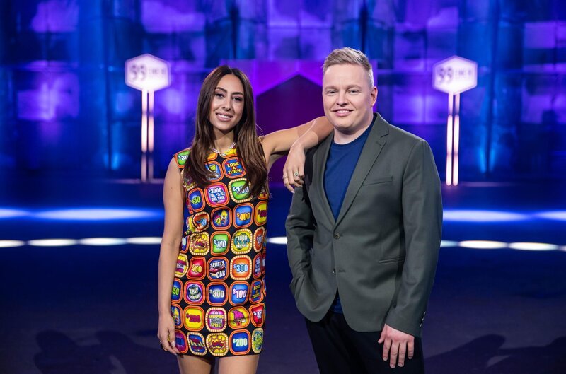 Melissa Khalaj (l.); Florian Schmidt-Sommerfeld (r.) – Bild: SAT.1 /​ Julia Feldhagen