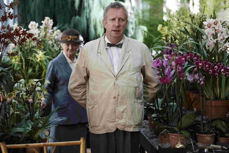 Julia McKenzie (Miss Jane Marple), Mark Williams (Claude Evans). – Bild: Sat.1 Gold
