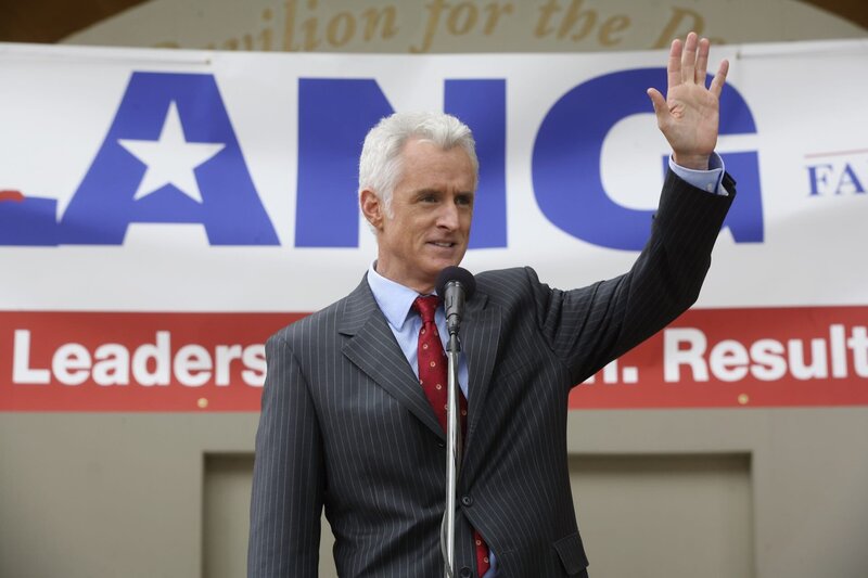 Gabrielle übt Rache und bringt Victors (John Slattery) Chancen bei der Wahl in Gefahr … – Bild: American Broadcasting Companies, Inc.