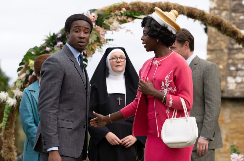(v.l.n.r.) Wpc Peggy Button (Ami Metcalf), Ds Felix Livingstone (Jerry Iwu), Sister Boniface (Lorna Watson), Victoria Braithwaite (Ayesha Griffiths), Di Sam Gillespie (Max Brown) – Bild: WDR/​BBC Studios 2023/​Gary Moyes