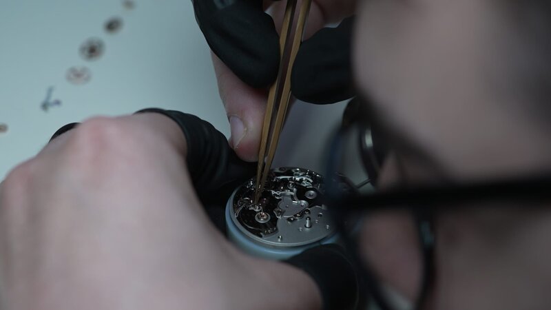 Die Schweiz und die Uhren – Bild: ZDF und SRF, Camille Cottagnoud