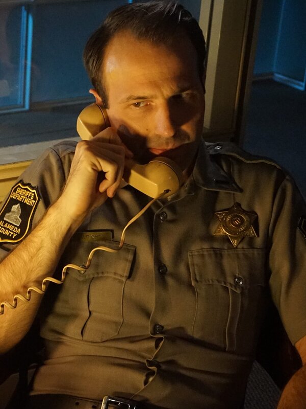 Steve on the phone at the police station where he worked. – Bild: Discovery Communications