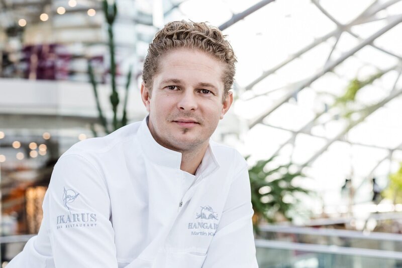 Martin Klein, Portrait, Executive Chef, Restaurant Ikarus – Bild: Helge Kirchberger Photography / Red Bull Content Pool / www.redbullmediahouse.com Martin Klein, Portrait, Executive Chef, Restaurant Ikarus – Bild: Helge Kirchberger Photography / Red Bull Content Pool / www.redbullmediahouse.com