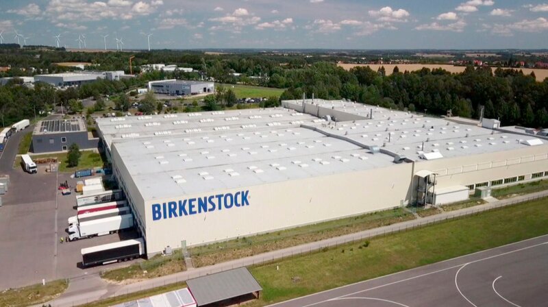 Die Attraktivität der Marke scheint ungebrochen, das Unternehmen ist auf Wachstumskurs. – Bild: WDR/​SWR