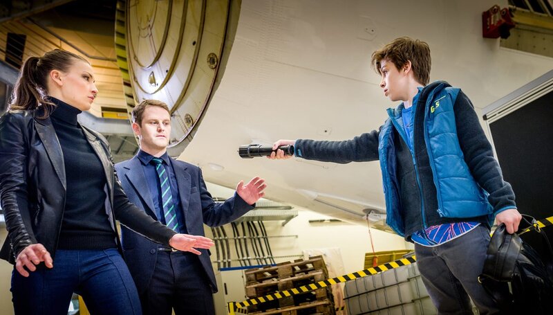 Till (Otto von Grevenmoor) verlangt eine Erklärung. – Bild: NDR/​Boris Laewen