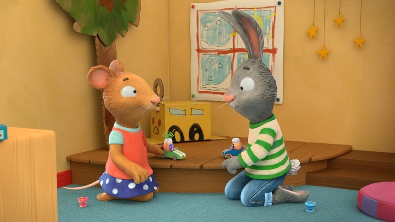Pip wundert sich, dass sein Kresseköpfchen plötzlich nicht mehr so gedeiht wie Posys Kresseköpfchen. – Bild: ZDF/​2014 DQ Entertainment