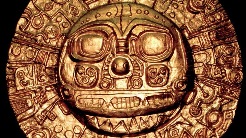 Antikes goldenes Originalrelikt aus der Inkazeit, das den Sonnengott darstellt, Lima, Peru – Bild: HISTORY /​ A+E Networks