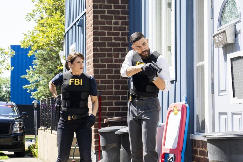 Maggie Bell (Missy Peregrym, l.); Omar Adom ‚OA‘ Zidan (Zeeko Zaki, r.) – Bild: CBS Broadcasting, Inc.