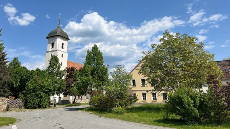 In der Dorfmitte von Malschwitz. – Bild: MDR/​Heike Opitz