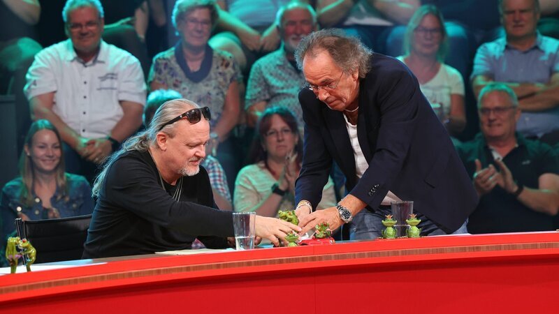 Markus Krebs (li) und Hugo Egon Balder – Bild: RTLZWEI