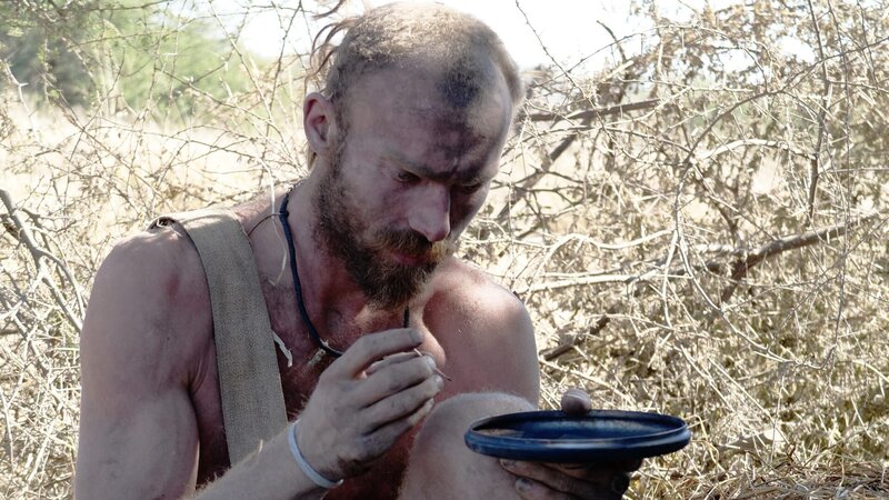 Elijah mit Topfdeckel. – Bild: Discovery Communications LLC