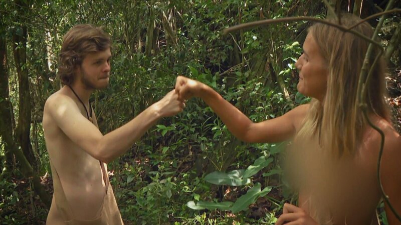 L-R: Waylon und Julia. – Bild: Warner Bros. Discovery