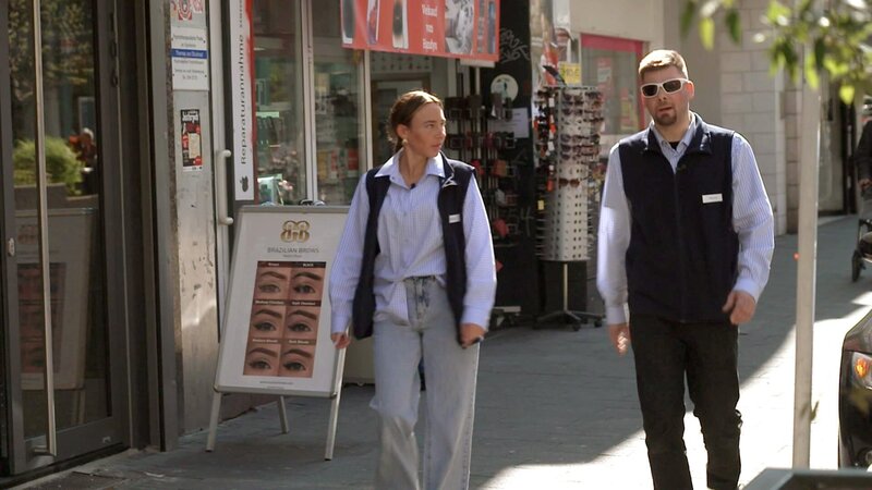 Alessia und Markus machen gemeinsam Mittagspause – Bild: RTLZWEI