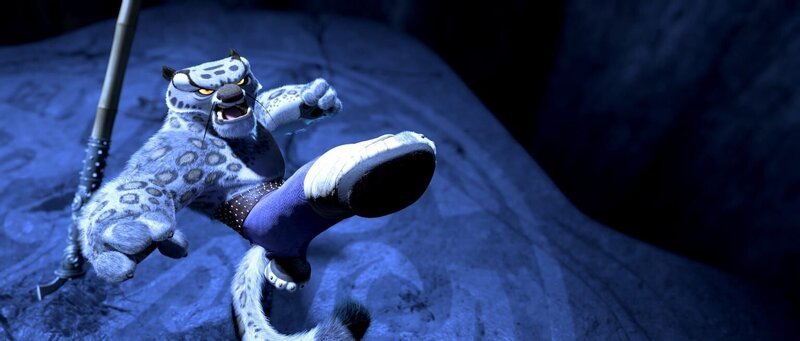 Meister Shifu (unten) sucht nach Mitteln und Wegen, um dem ungelenkigen Pandabären Po (oben) die Kunst des Kung Fu-Kampfes beizubringen … – Bild: Paramount Pictures