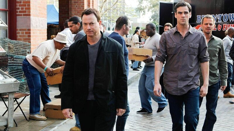 Mac Taylor, Detective Don Flack und Danny Messer beschäftigen sich mit einem ungelösten Fall, der bereits neun Jahre zurückliegt. – Bild: MG RTL D /​ CBS