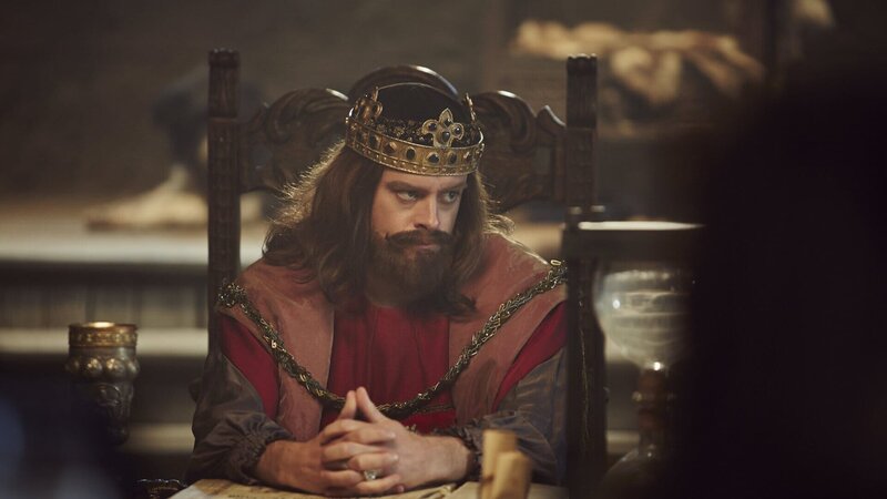 Max Giermann als König Artus. – Bild: ZDF