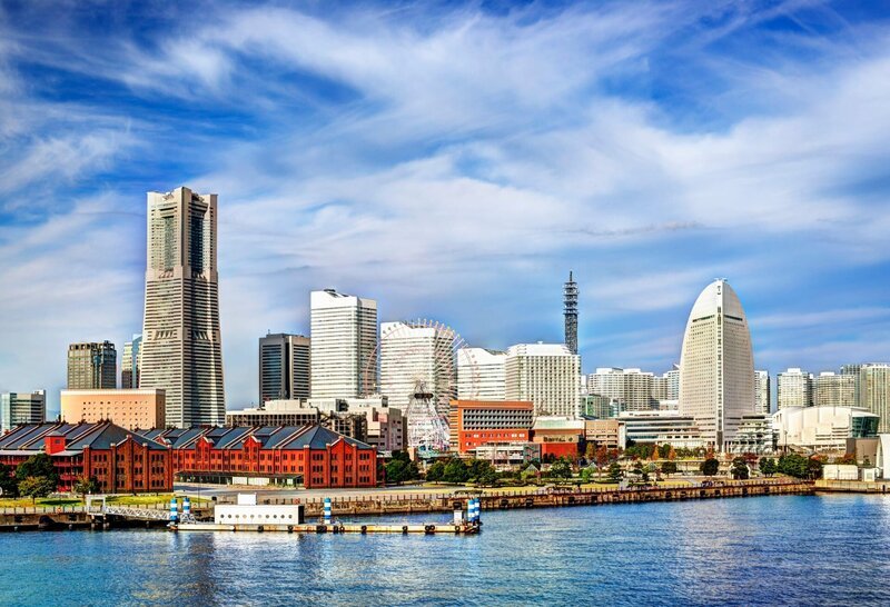 Ansicht von Yokohama, Japan. Die Stadt ist die zweitgrößte Stadt des Landes. – Bild: Deposithotos /​ Sean Pavone