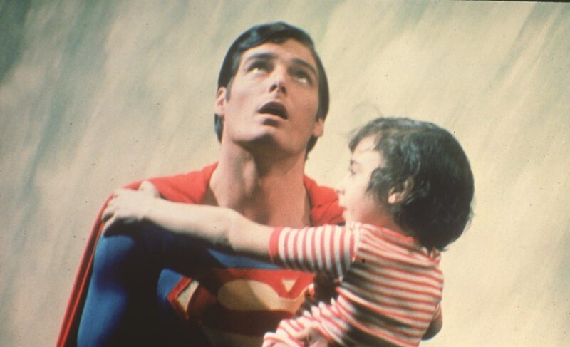 Superman (Christopher Reeve) – Bild: Turner / Warner Bros. Entertainment, Inc. Superman (Christopher Reeve) – Bild: Turner / Warner Bros. Entertainment, Inc.